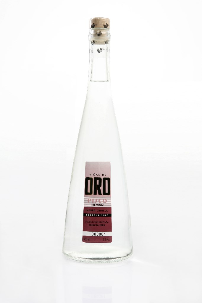 Pisco Premium  Negra Criolla - Viñas de Oro, 41% 700ml